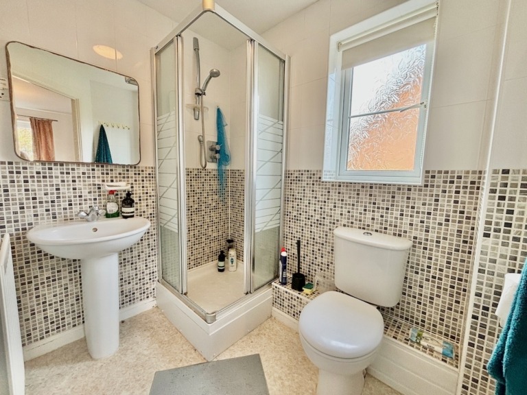 Ensuite