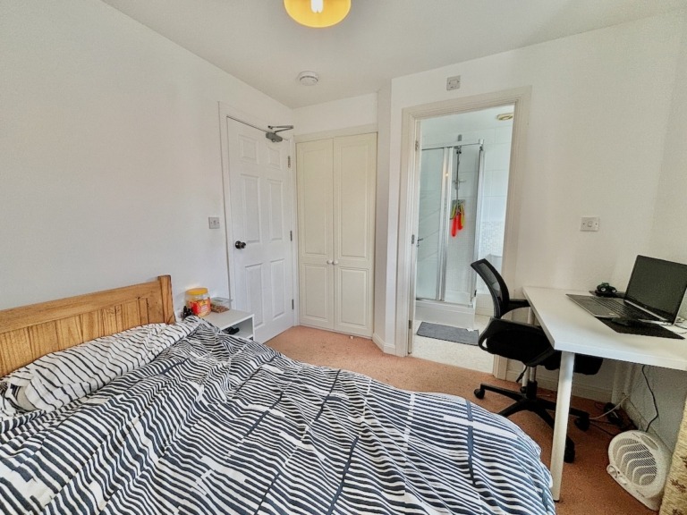 UBL Ensuite